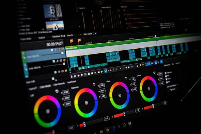 Koloro Mod APK: Advanced Features for Photo and Video Editors